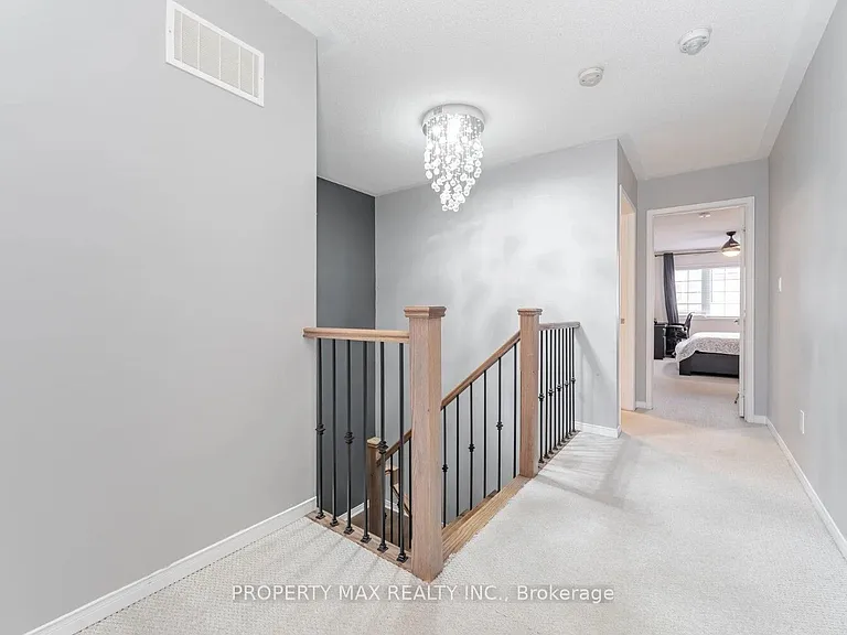 66 Rimrock Cres — Photo 21