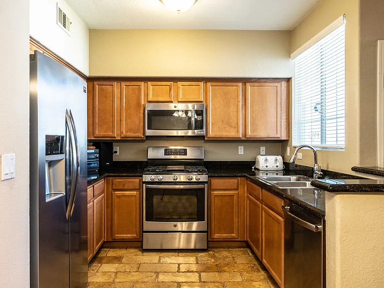 1709 King James St #203 — Photo 3