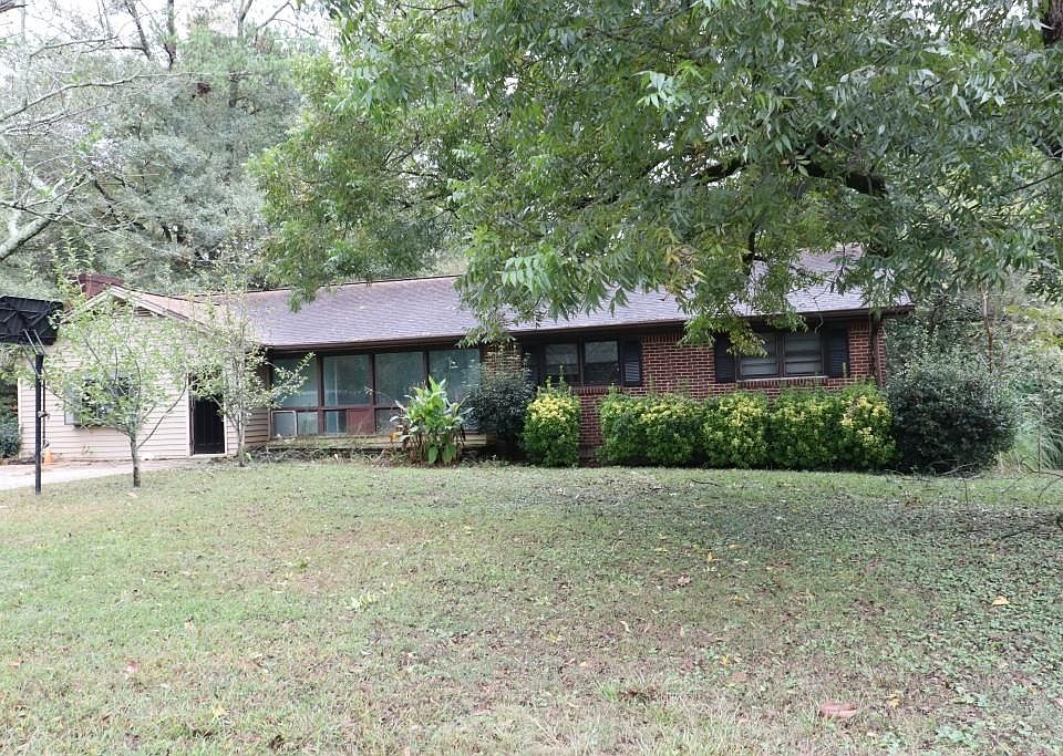 1st image of 3444 N Creekview Dr