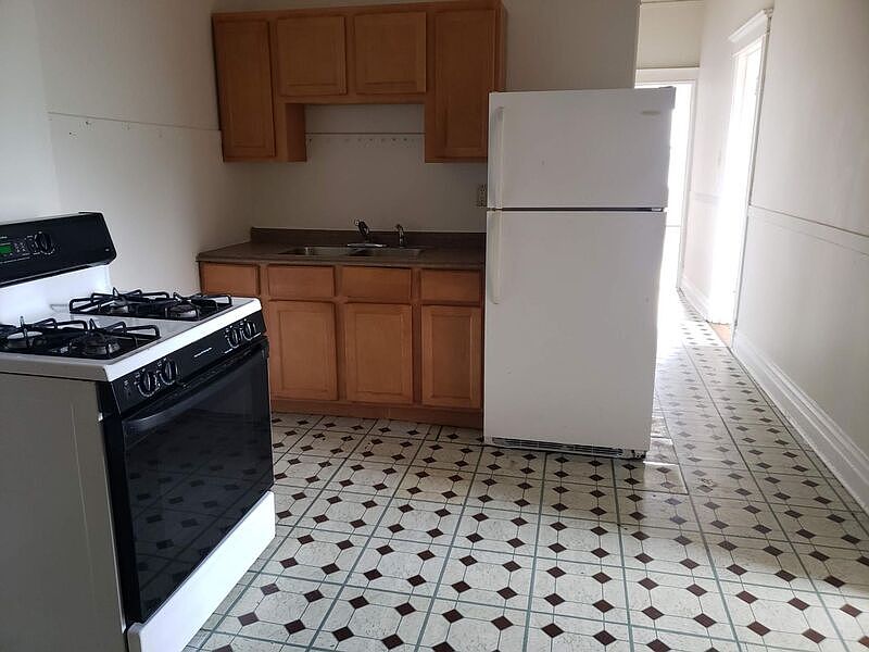 1st image of 4424 W Armitage Ave #2W