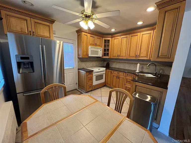 54 Edgewood Main St #MAIN ST — Photo 5