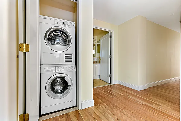 Rented by Julia B Fee Sotheby's International Realty | media 16