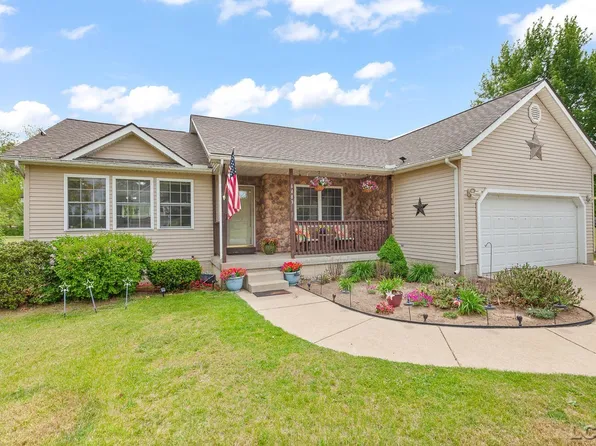 6483 Pocklington Rd, Britton, MI 49229