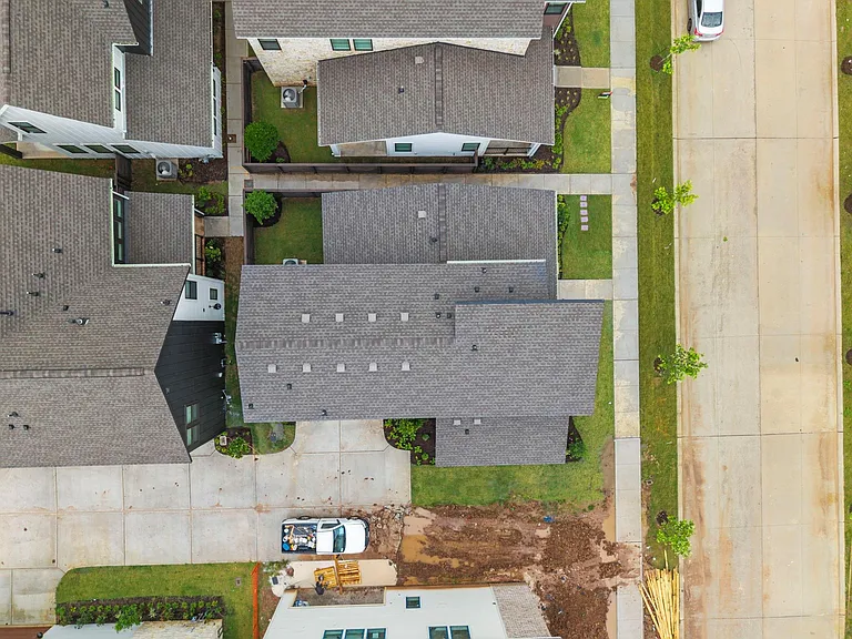 3328 Indigo Way — Photo 7