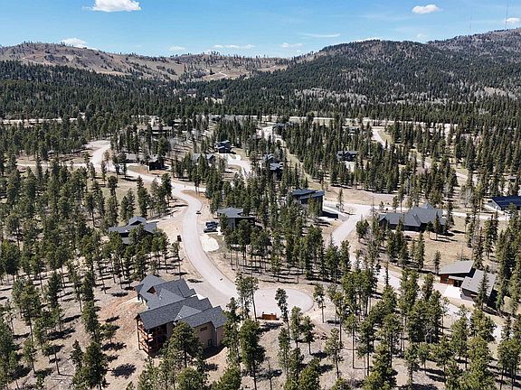 3rd image of 12 Overlook Ct