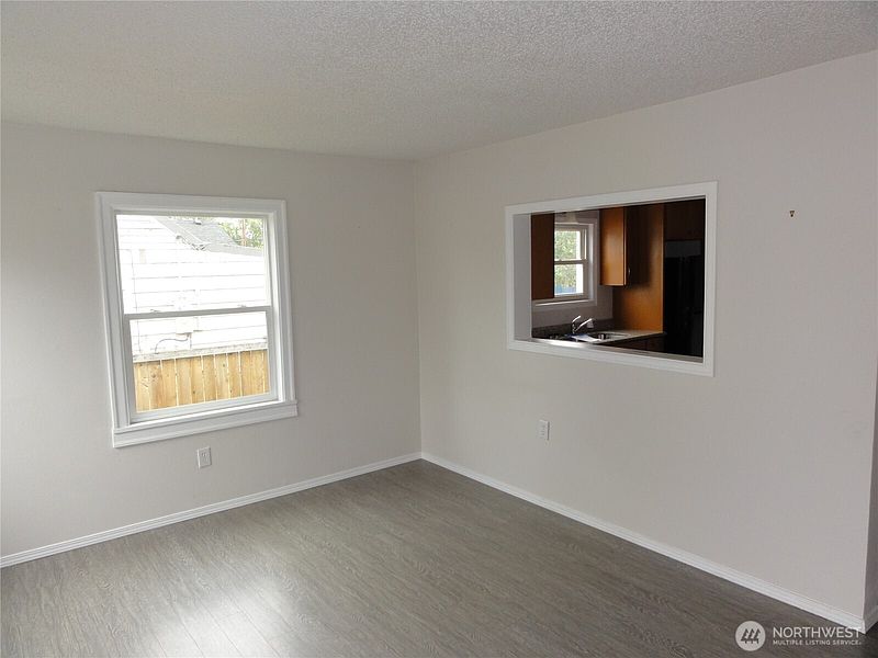 2nd image of 411 7th Street SE