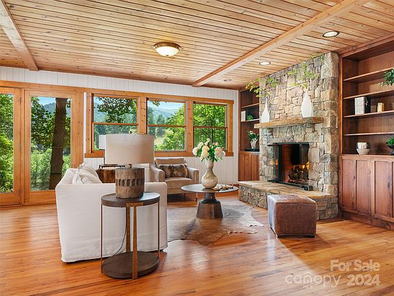 5th image of 160 Cool Creek Dr