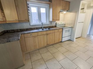 17 Dynevor Rd, Toronto, ON M6E 3W7