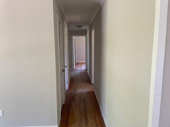 3rd image of 2831 McKinney St