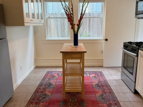 405 11th St #2, Sacramento, CA 95814