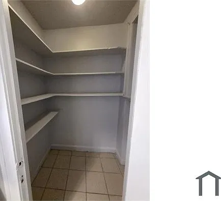 2 bed, $1,686 — Photo 2
