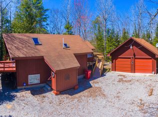 16206 Pineview Dr, Presque Isle, MI 49777