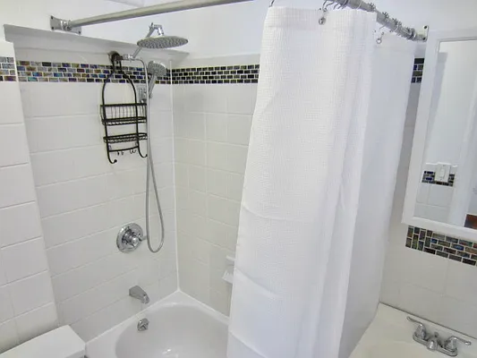 Rented by Capri Jet Realty Corp | media 19