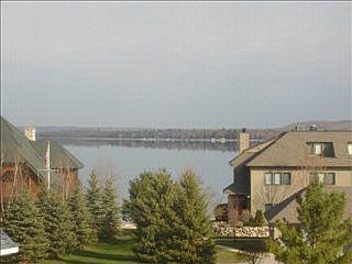 2nd image of 730 Lake Park Dr