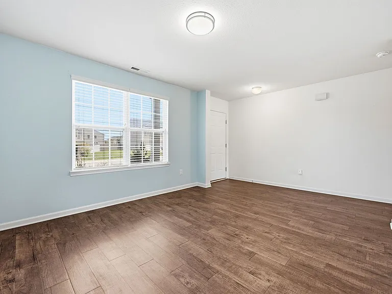 448 Botanical — Photo 31