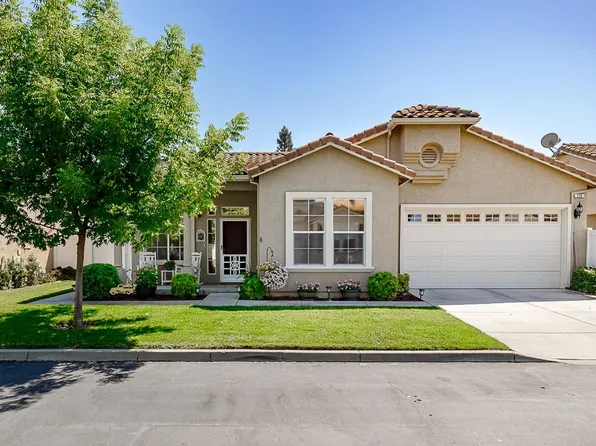 118 Little Johns Creek Dr, Oakdale, CA 95361