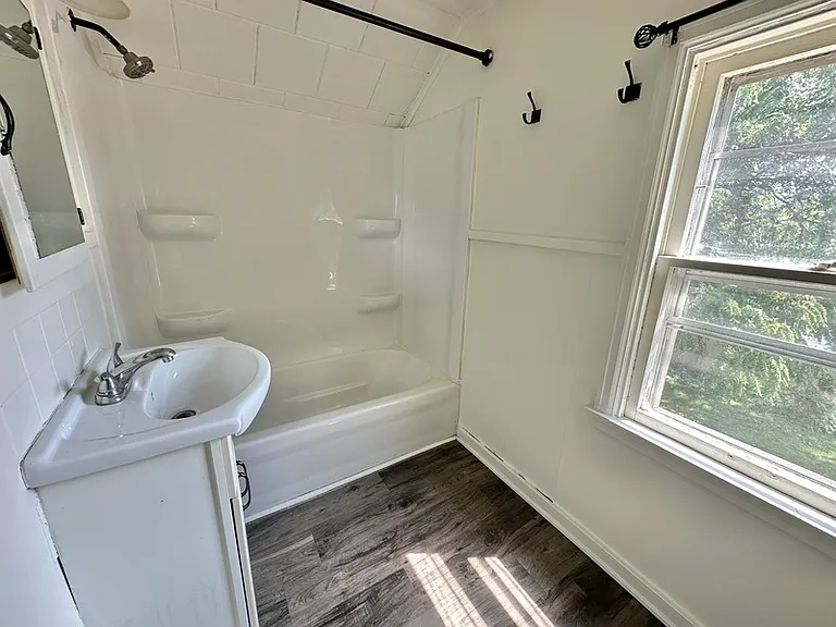 153A Brockway Ave — Photo 15