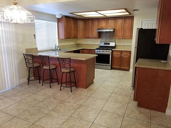 Kitchen & Dining Room