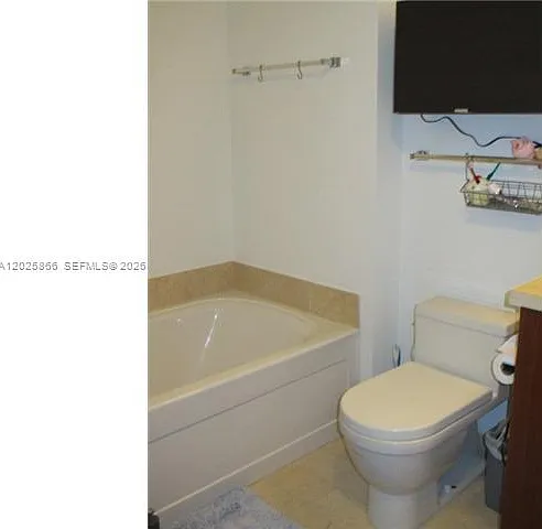 79 SW 12th St #2911 — Photo 5