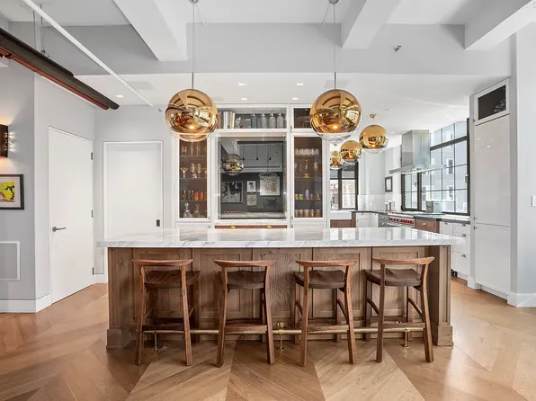 360 West 36th Street PH12 image 3 of 25