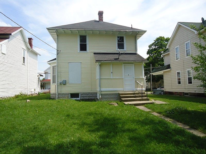 2nd image of 1102 Baltimore St