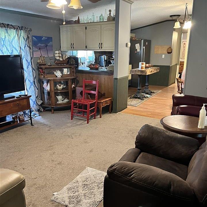 2nd image of 713 Stovall Rd
