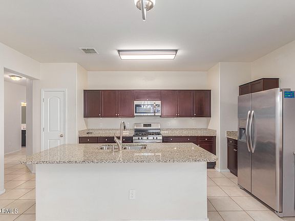 4th image of 30423 W LEAH Drive