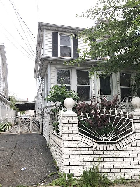 1st image of 11815 Farmers Blvd