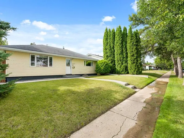 5613 N 47th St, Lloydminster, AB T9V 0H2