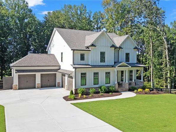 203 Stone Creek Ct, Woodstock, GA 30188