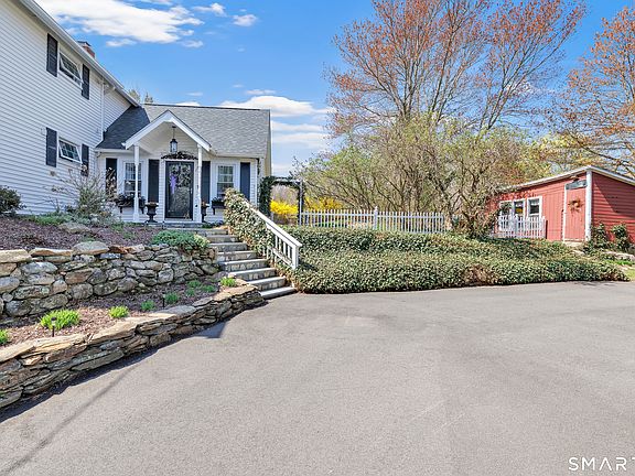 4th image of 117 Quaker Farms Road