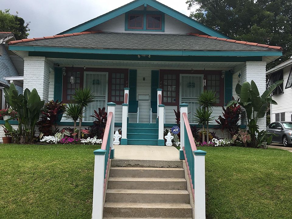 1st image of 4426 Venus St