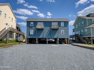 3946 Island Dr, North Topsail Beach, NC 28460