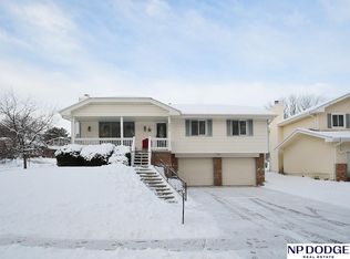 6622 S 87th St, Ralston, NE 68127