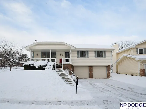6622 S 87th St, Ralston, NE 68127