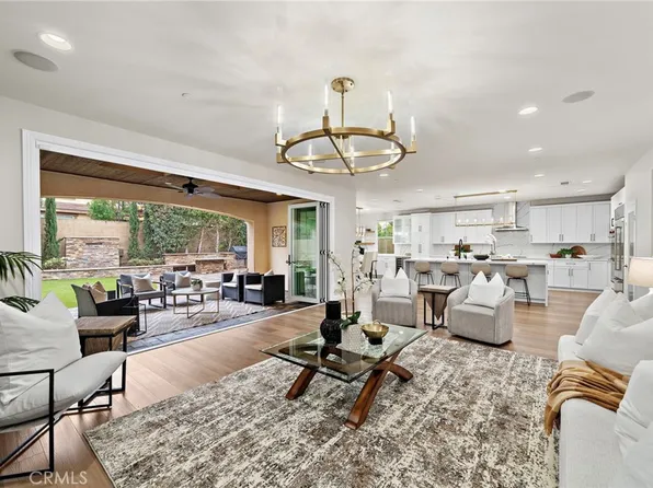 106 Fieldwood, Irvine, CA 92618