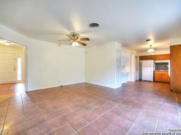 3223 Oakleaf Dr — Photo 11