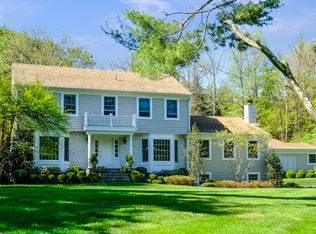 3 Lyons Ct, Armonk, NY 10504