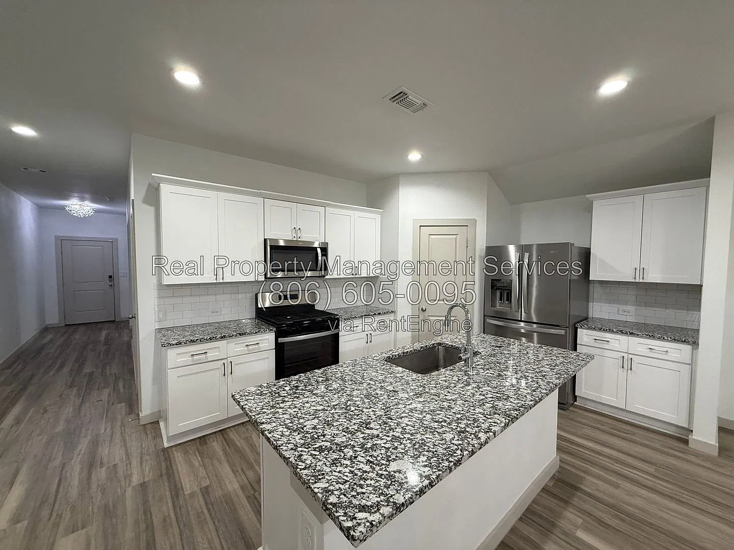 4 bed, 2.0 bath, 1817 sqft, $2,200 — Photo 3
