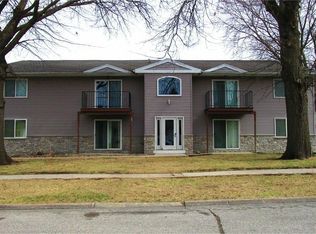 525 Colby Rd #4, Waterloo, IA 50701