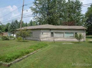 9745 N Eston Rd, Clarkston, MI 48348