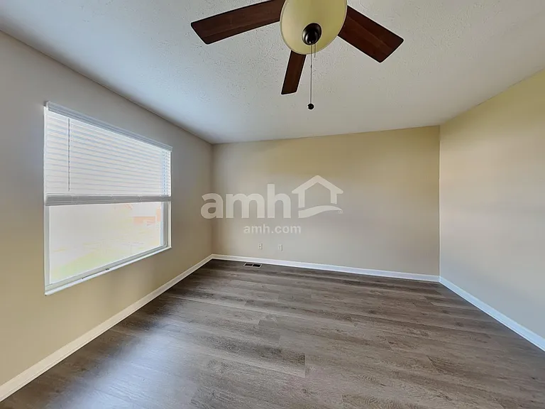 700 Berlander Dr — Photo 8