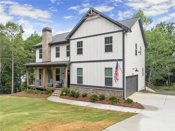 5361 Woodland Cir, Gainesville, GA 30504