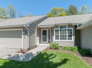 1222 Harrier Rdg, Kalamazoo, MI 49009