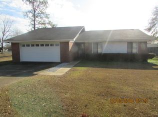 527 Earline Rd, Dothan, AL 36305
