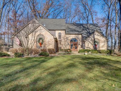 5941 Hunters Ridge Dr, Washington, MI, 48094