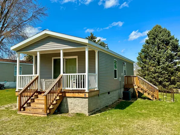 1239 County Road H #4, New Richmond, WI 54017