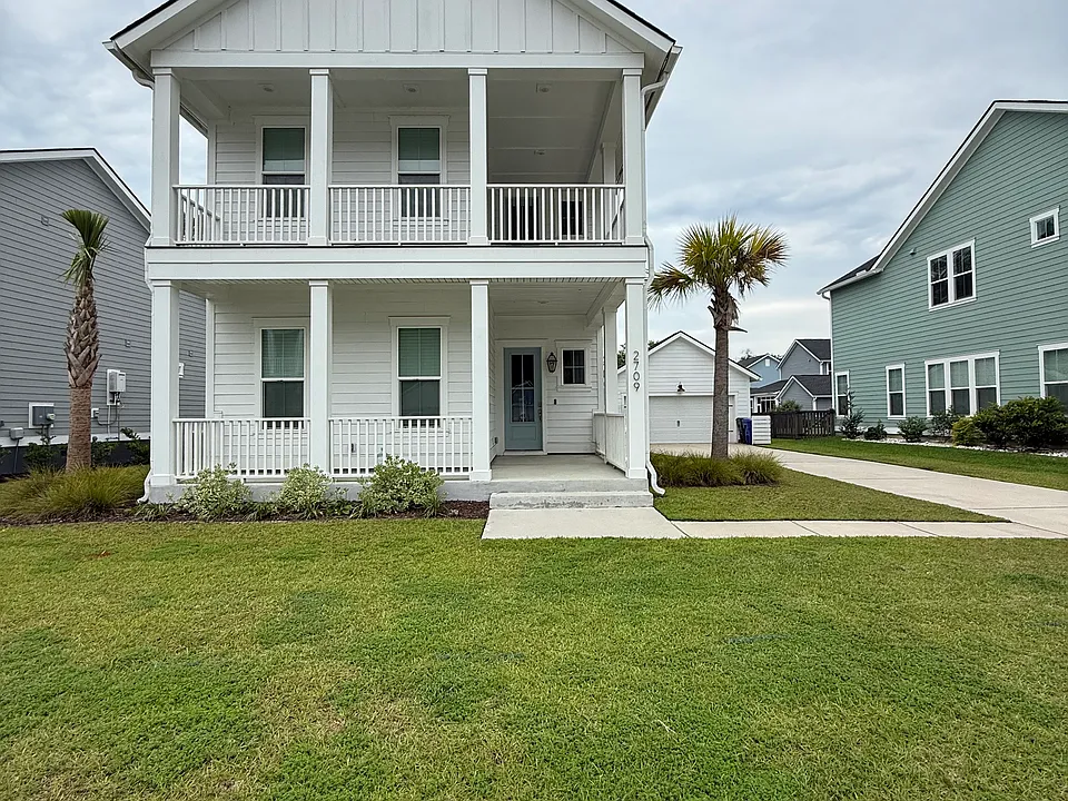 2709 McFadden Way