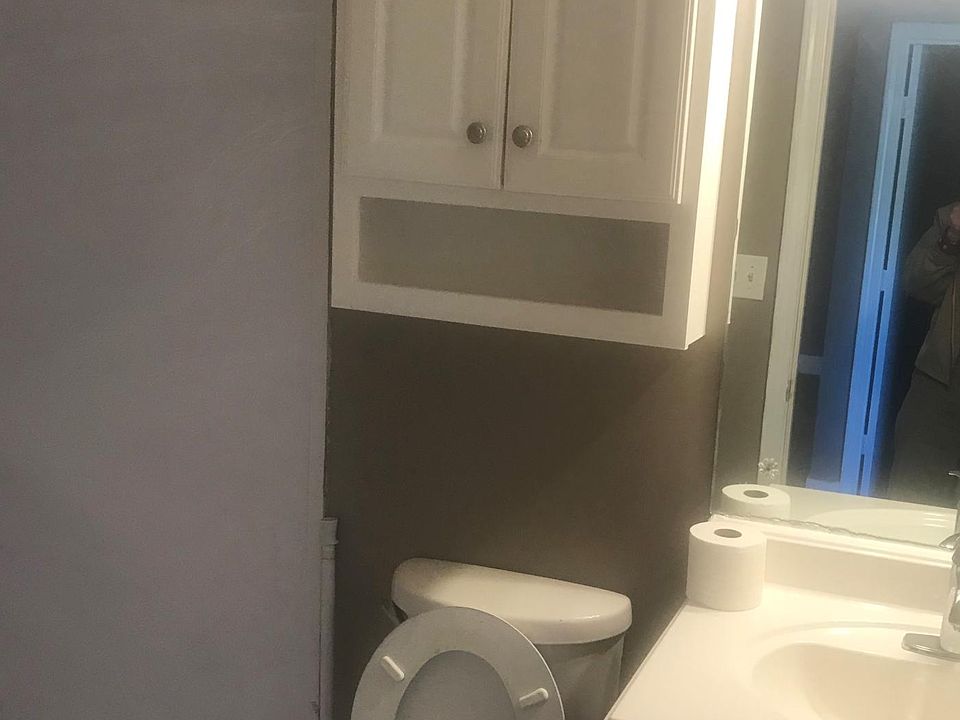 2nd image of 133 Upper Stone Ave