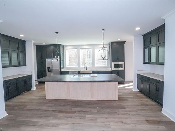 5th image of 5430 Bass Mountain Rd